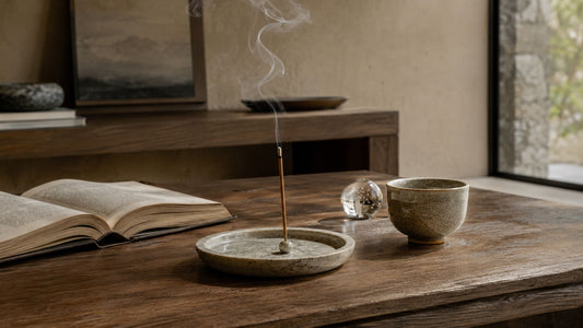 Scent and Memory: Why Fragrance Becomes Part of Our Experiences - VELORIEN