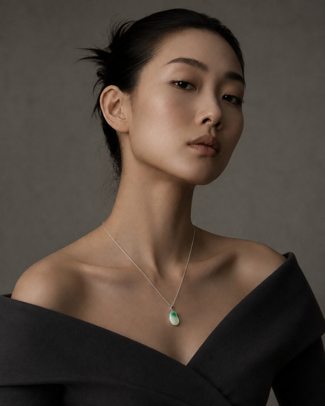 Jade Mist Ceramic Pendant Necklace - VELORIEN