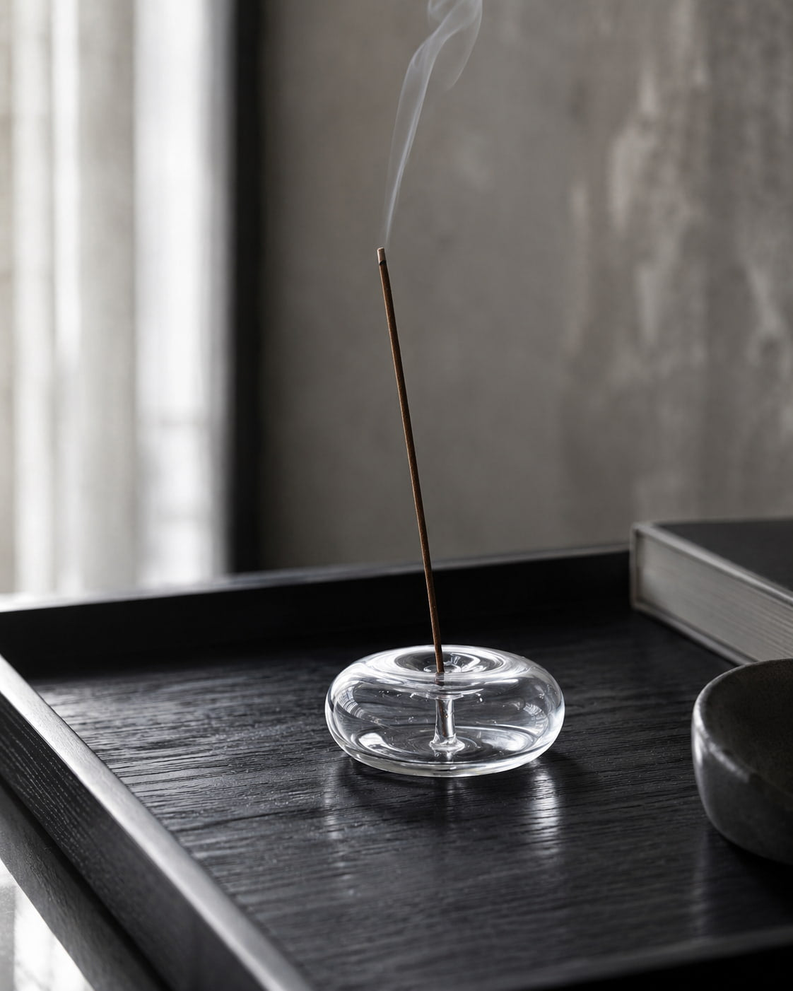 Lumen Hand-Blown Glass Incense Holder - VELORIEN