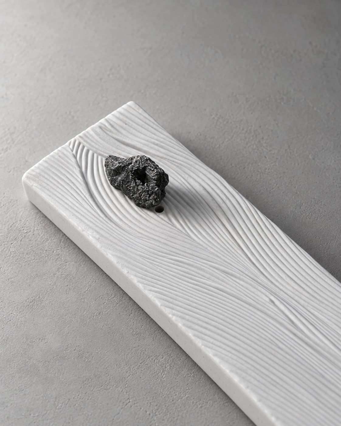 Mountain Lines Ceramic Incense Holder - VELORIEN