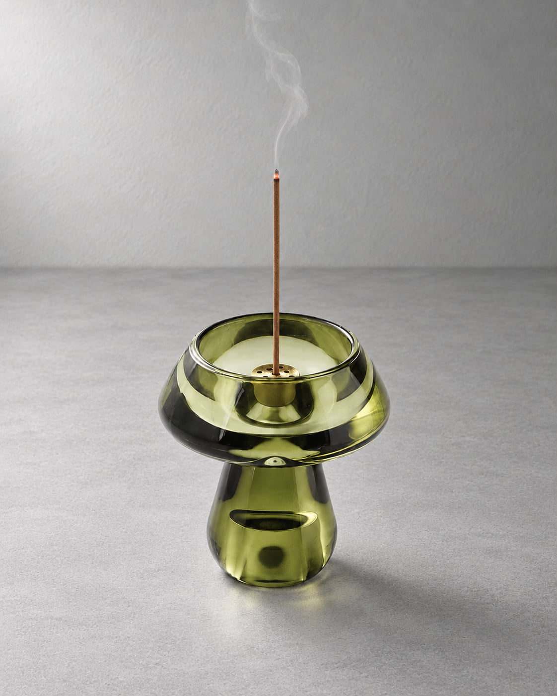 Verdant Mushroom Glass Incense Holder - VELORIEN
